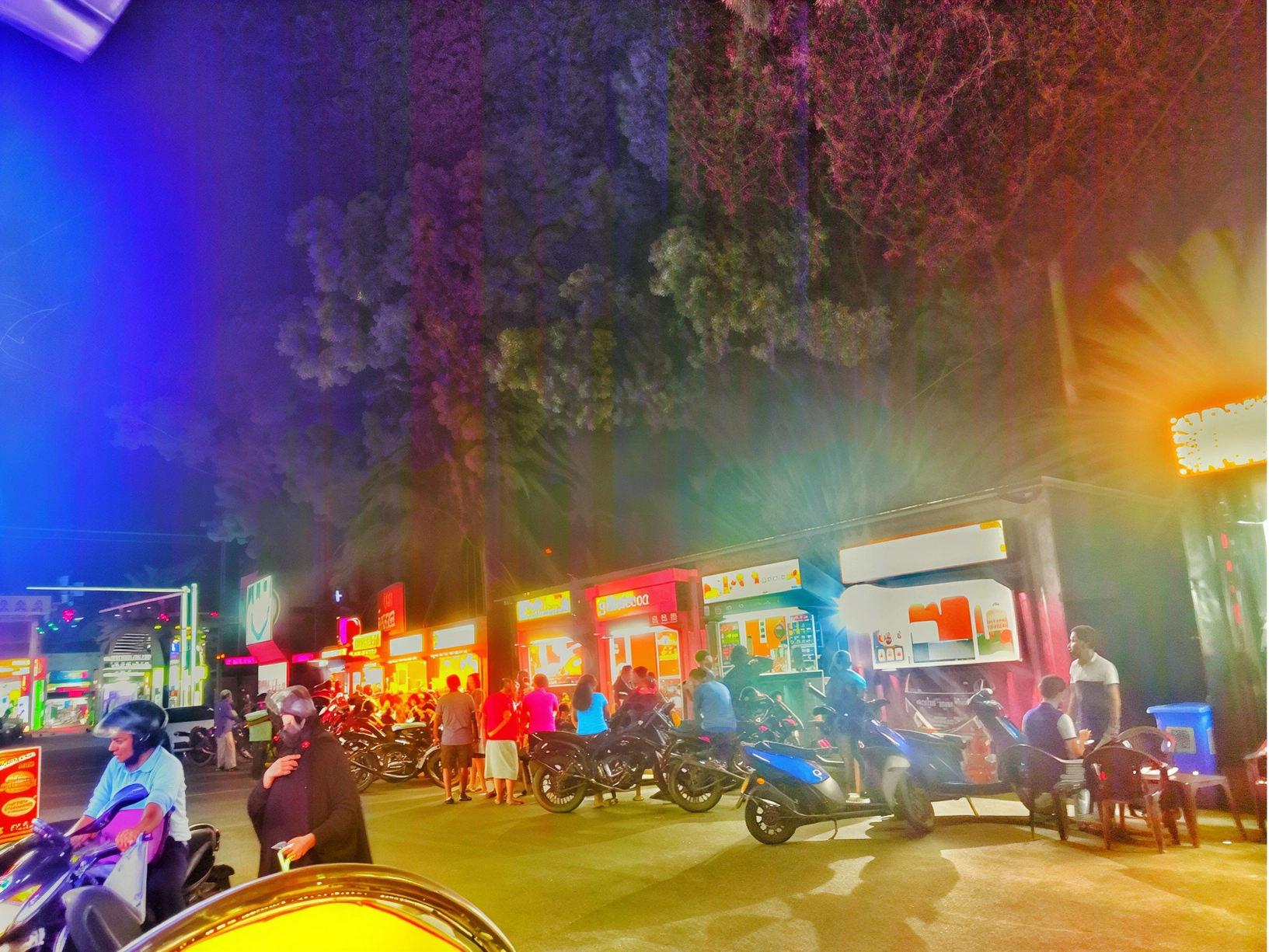 Street Food Court